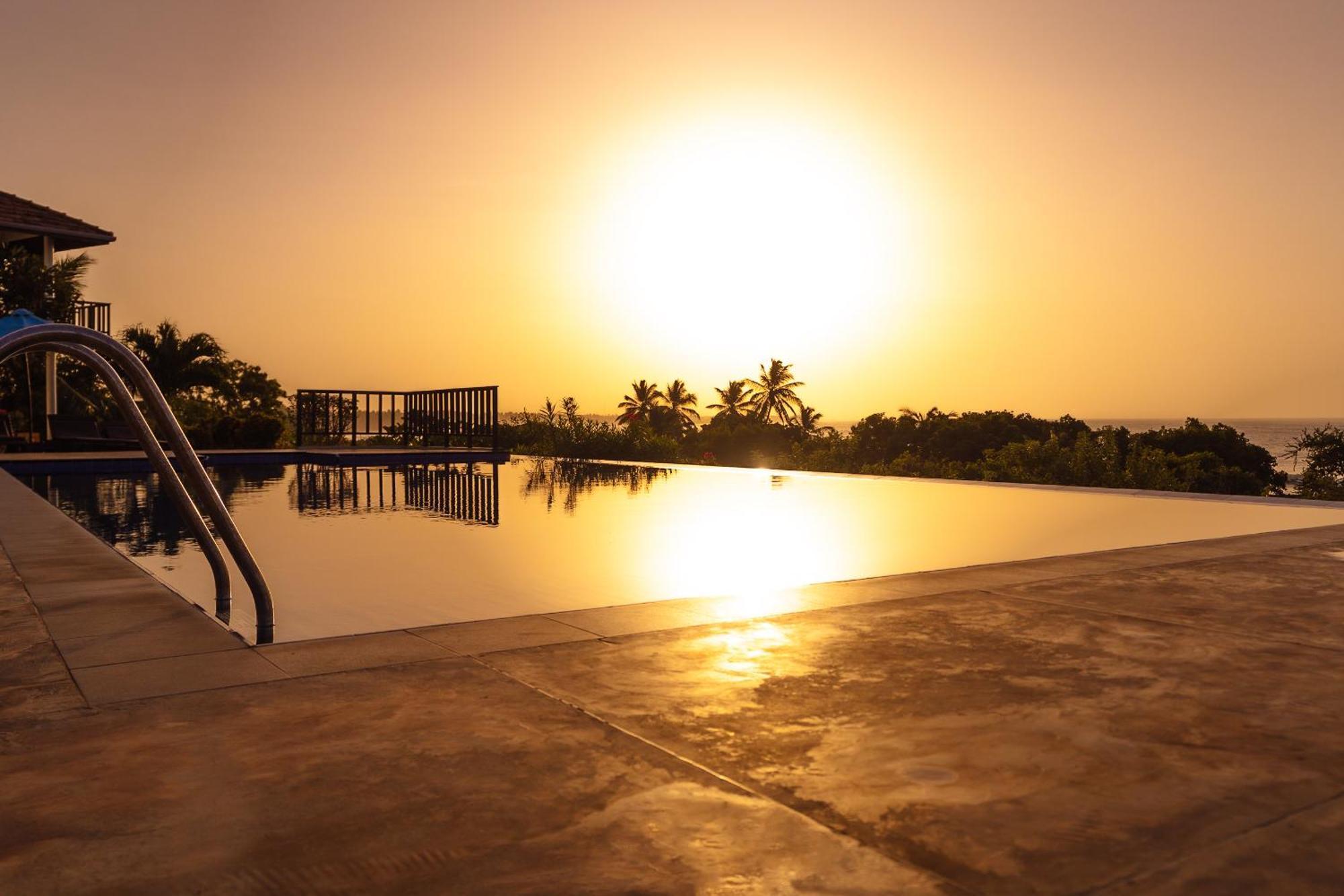 Ananthaya Beach Тангалла Экстерьер фото