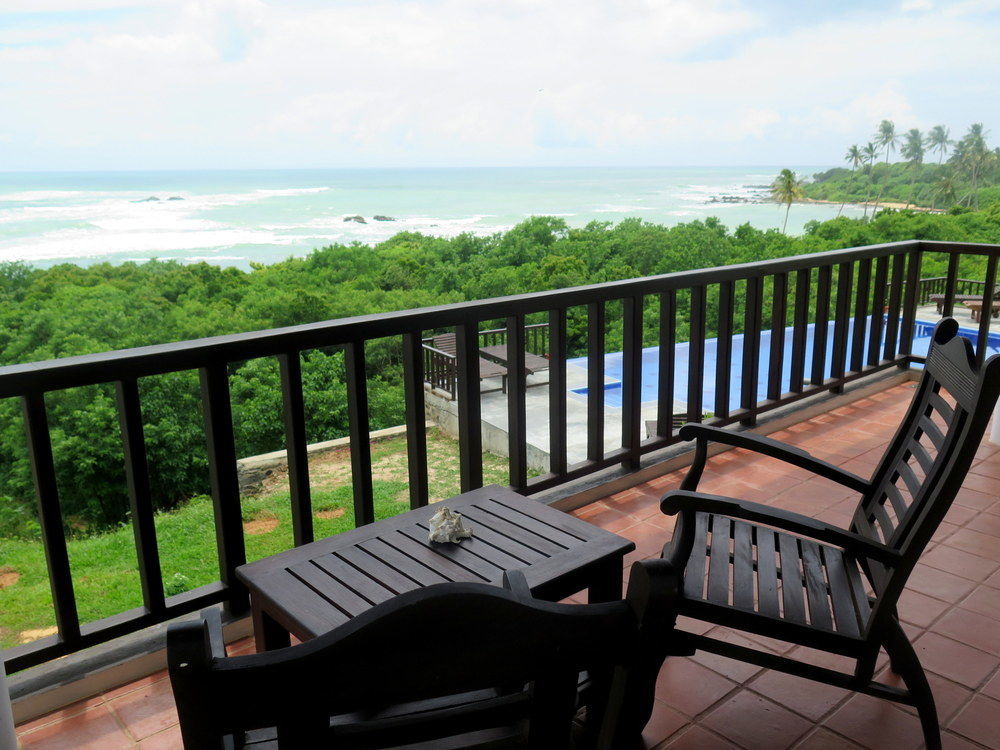 Ananthaya Beach Тангалла Экстерьер фото