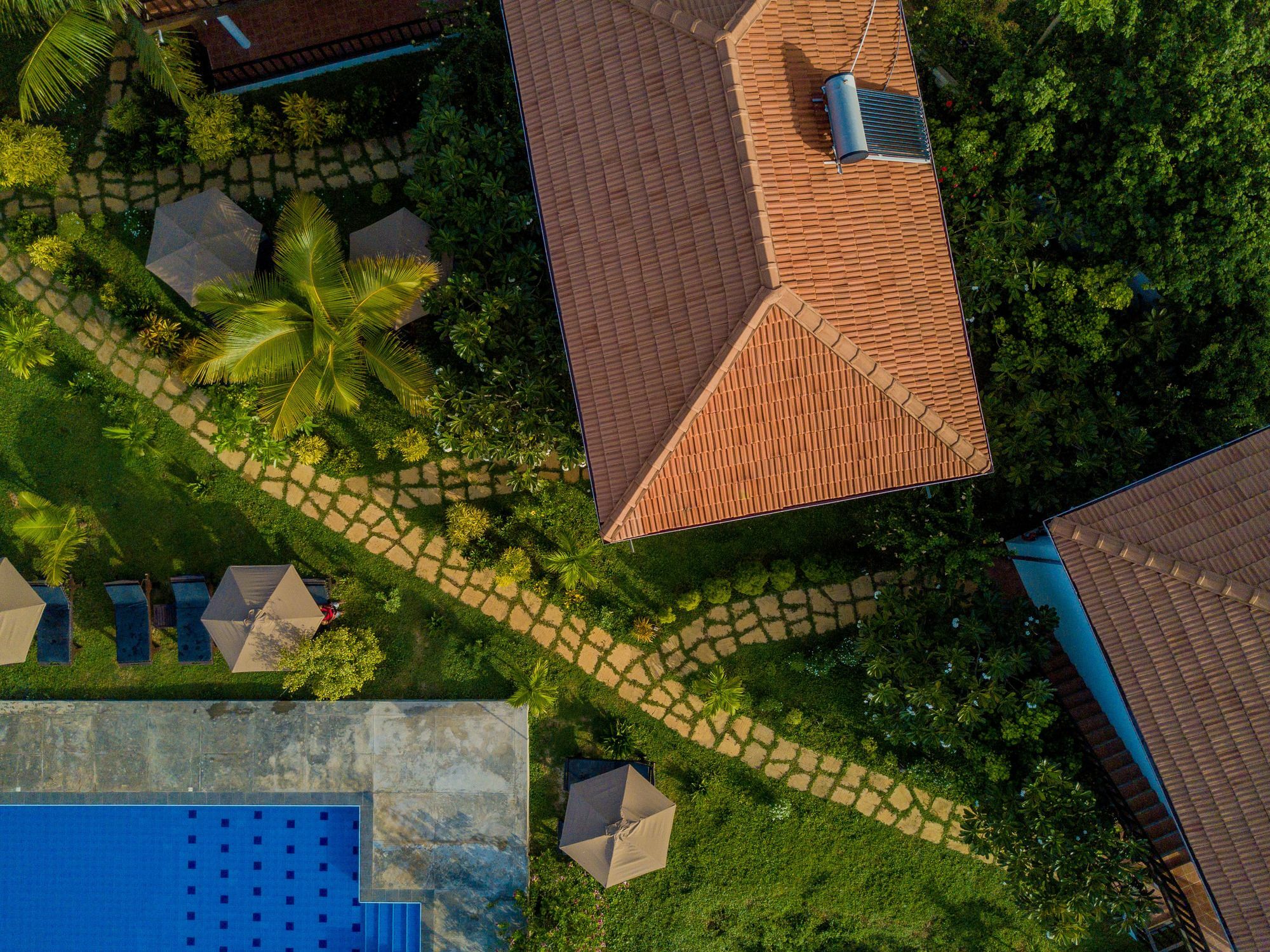 Ananthaya Beach Тангалла Экстерьер фото
